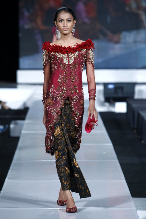 Yasra Kebaya - Fashion Week - Catwalks - Womenswear - Spring-Summer 2011